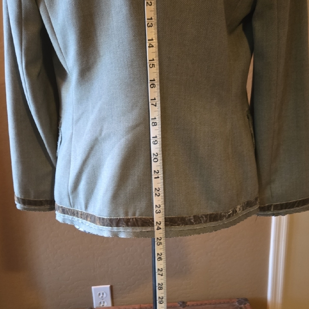 Banana Republic Two-Button Tan Blazer #926 - Picture 4 of 8